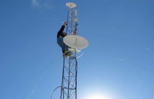 Entel no podrá participar en concurso de 90 MHz dispuesto por el MTC